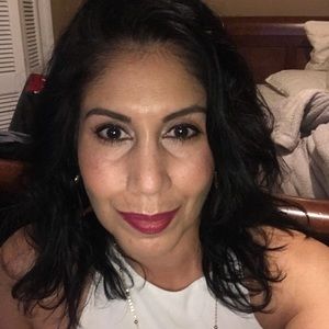 Meet your Posher, Evelyn